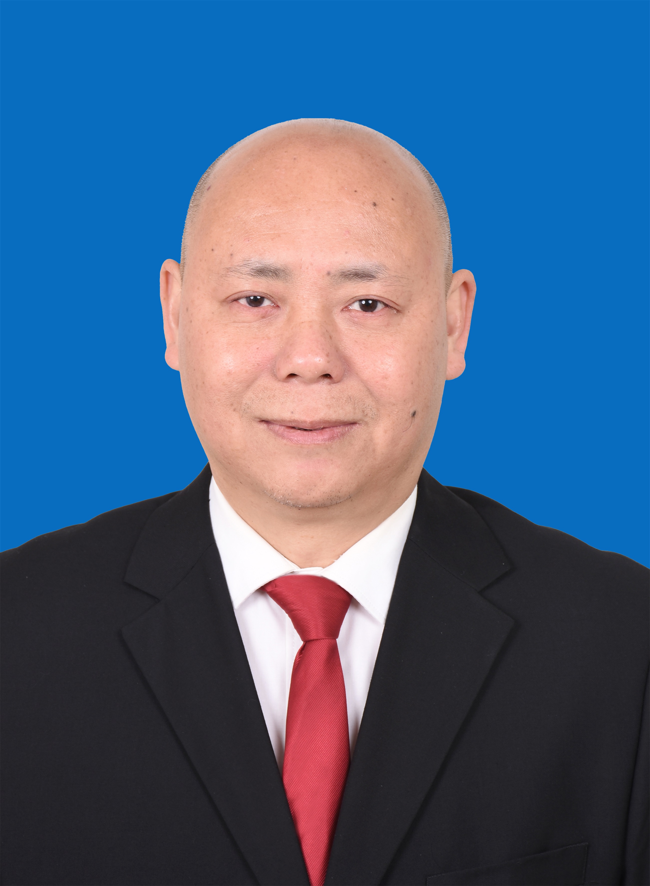 李伟
